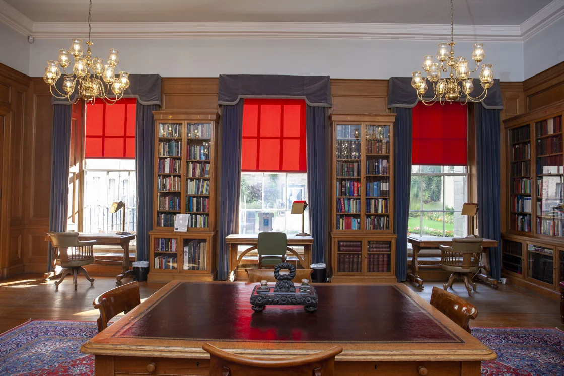 Reseda Library Library and Archive | RCSEd