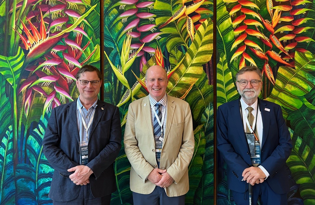Andy Kent (FRRHH Deptuty Chair), Angus Watson (RCSEd Vice President) and Professor Tony Redmond (FRRHH Executive Committee Member)